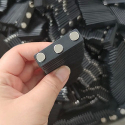 Clips magnéticos para credenciales o tarjeteros